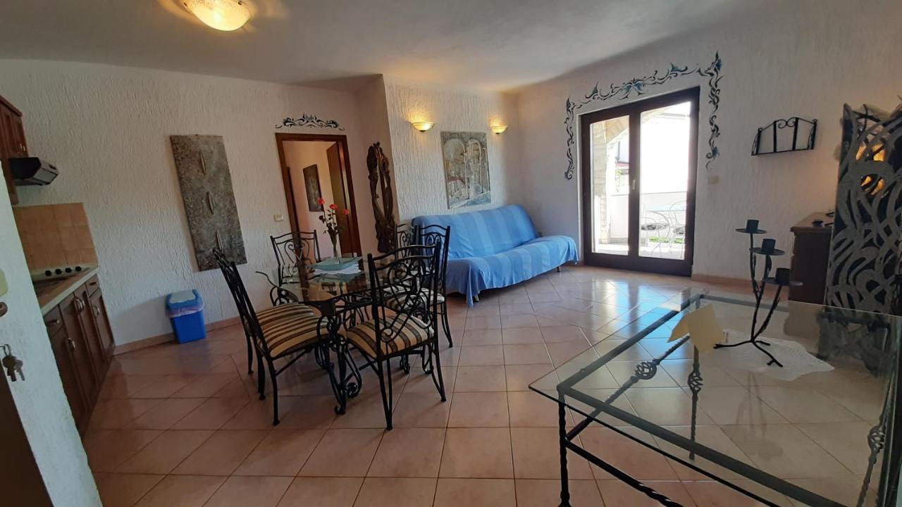 Villa Linet Funtana Ngoại thất bức ảnh