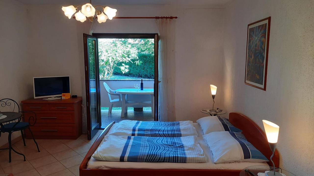 Villa Linet Funtana Ngoại thất bức ảnh
