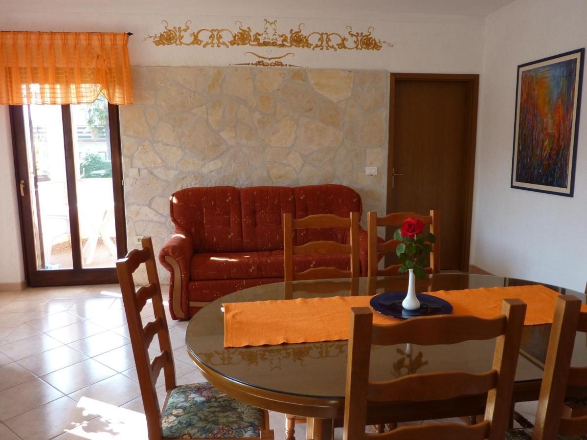 Villa Linet Funtana Ngoại thất bức ảnh