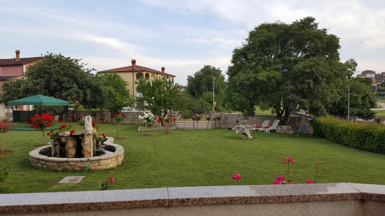 Villa Linet Funtana Ngoại thất bức ảnh