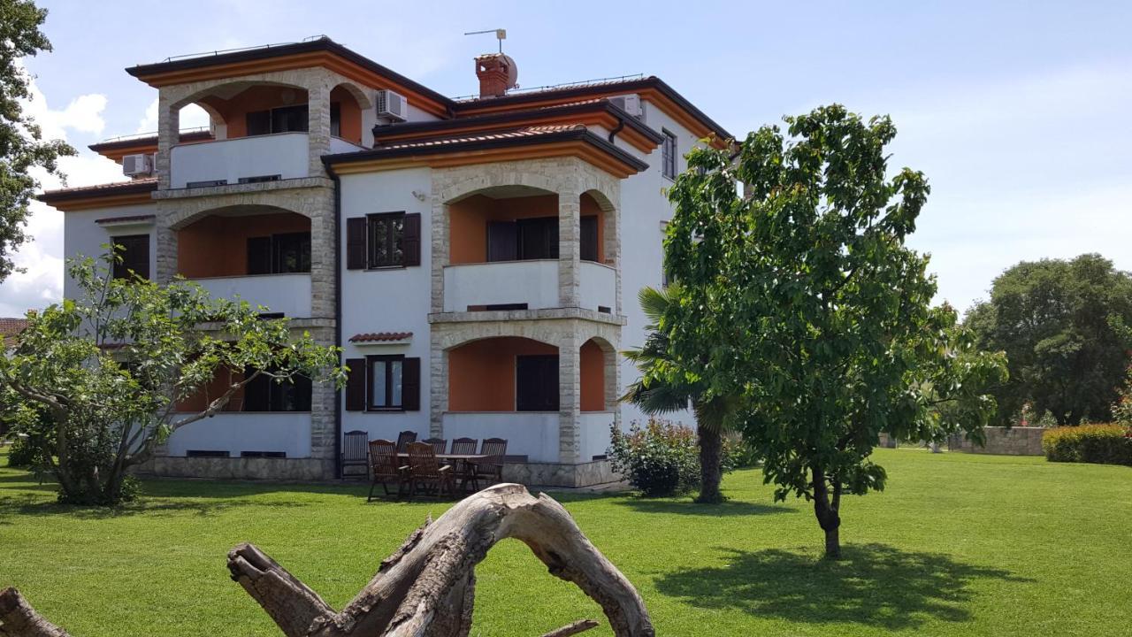 Villa Linet Funtana Ngoại thất bức ảnh