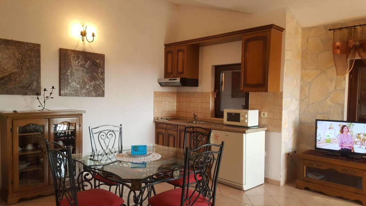 Villa Linet Funtana Ngoại thất bức ảnh