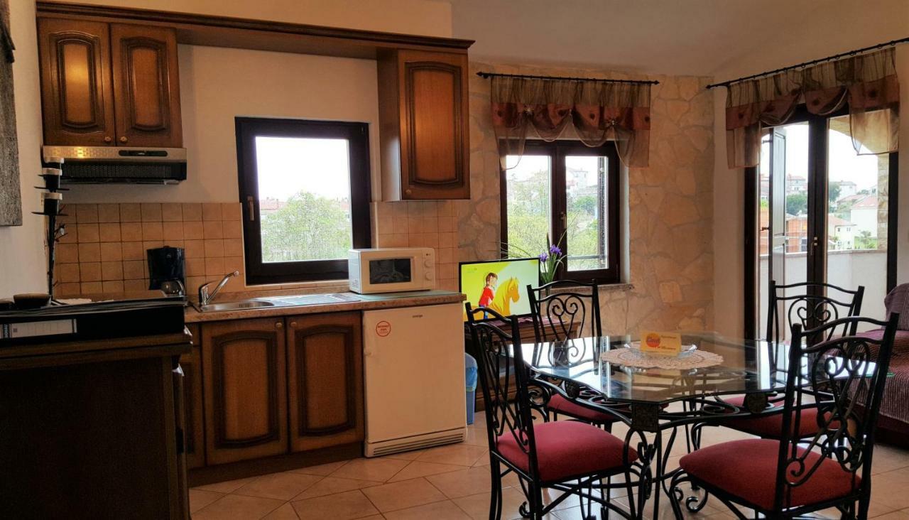 Villa Linet Funtana Ngoại thất bức ảnh